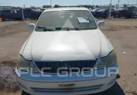 2002 Toyota AVALON photo