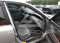 2002 Toyota AVALON фото