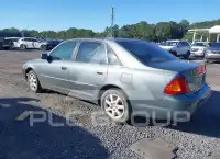 2002 Toyota AVALON фото