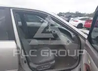 2002 Toyota AVALON фото