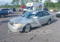 2002 Toyota AVALON photo