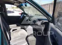 2002 KIA Sedona фото