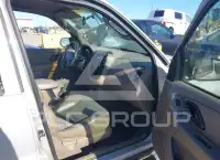 2002 Ford ESCAPE photo