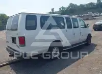 2002 Ford E-350 фото