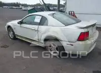 2002 Ford MUSTANG photo