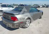 2002 Ford MUSTANG photo