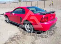 2002 Ford MUSTANG фото