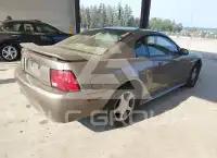 2002 Ford MUSTANG фото