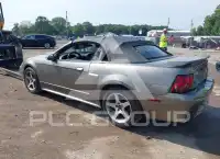 2002 Ford MUSTANG фото