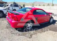 2002 Ford MUSTANG фото