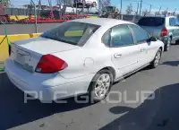 2002 Ford TAURUS photo
