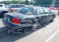 2002 Ford CROWN photo
