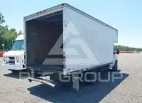 2002 Ford E-350 фото