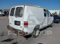 2002 Ford E-250 photo