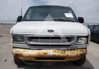 2002 Ford E-250 photo