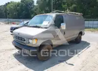 2002 Ford E-250 фото
