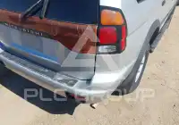 2003 Mitsubishi MONTERO photo