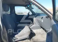 2003 Nissan FRONTIER photo