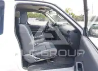 2003 Nissan FRONTIER photo