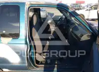 2003 Nissan FRONTIER photo