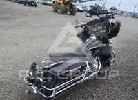 2003 Harley-Davidson FLHTCU фото