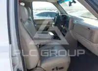 2003 Chevrolet Suburan фото