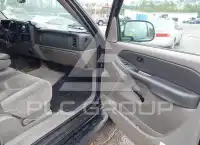 2003 Chevrolet Suburan фото