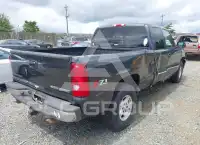 2003 Chevrolet Silverado photo