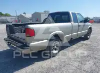 2003 Chevrolet S10 фото