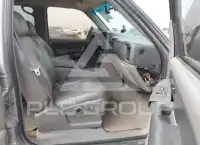 2003 Chevrolet Tahoe фото