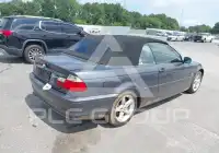 2003 BMW 330 photo