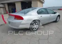 2003 Dodge Intrepid photo