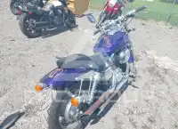 2003 Honda VT750 фото
