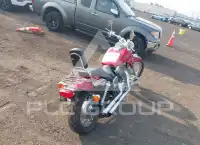 2003 Honda VT750 фото
