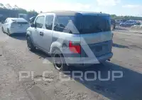 2003 Honda ELEMENT photo
