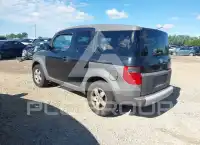 2003 Honda ELEMENT photo