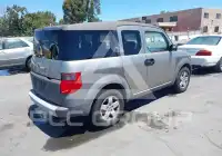 2003 Honda ELEMENT photo