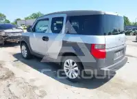 2003 Honda ELEMENT photo