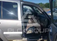 2003 Jeep LIBERTY фото