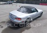 2003 Mazda MX-5 photo