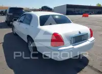 2003 Lincoln Town фото