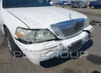 2003 Lincoln Town фото