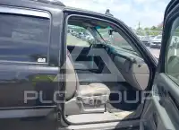 2003 Cadillac ESCALADE photo