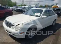 2003 Mercedes Benz E 320 фото