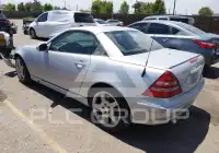 2003 Mercedes Benz SLK 320 photo