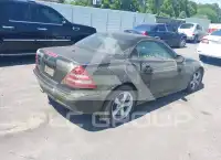 2003 Mercedes Benz SLK 320 photo