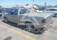 2003 GMC SONOMA фото