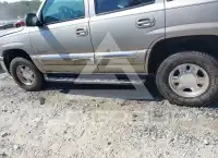 2003 GMC YUKON фото