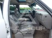 2003 GMC YUKON фото