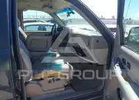 2003 GMC YUKON фото